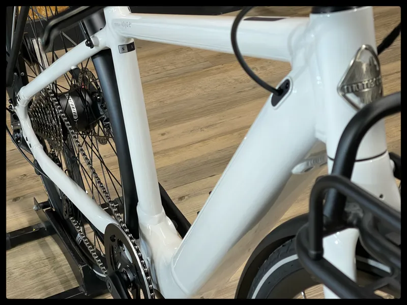 Momentum Voya E+3 25km/h Small Lunar Front and Rear Racks 2023-3